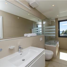 5 bedroom beachfront villa with heated pool near Omis, sleeps 9